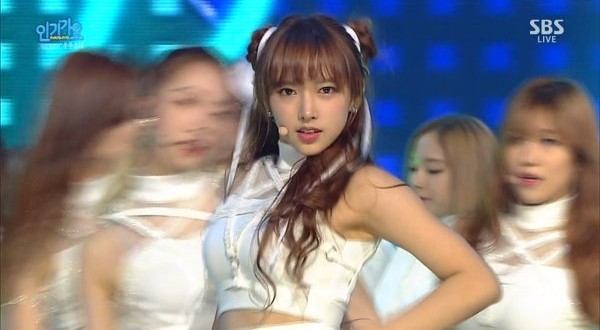 Cheng Xiao should just make the Chun Li cosplay look a 