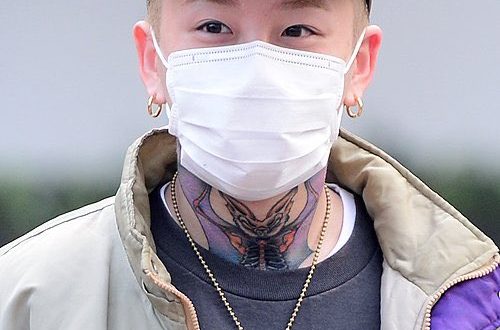 Taeil gets tattoo of bat, journalist thinks it’s a swallow, Block B