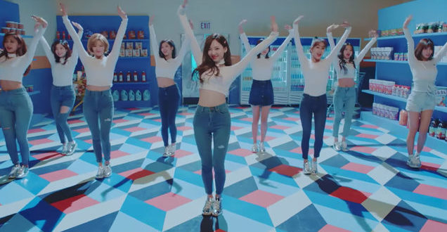 Twice S Heart Shaker Gets Rescued By An Excellent Addictive Chorus That S Among Their Best Asian Junkie