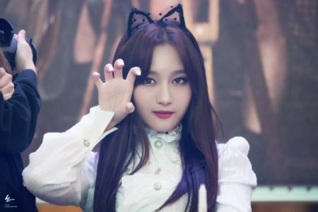 Dreamcatcher’s Siyeon’s go-to dance is embarrassing + Gahyeon loves ...
