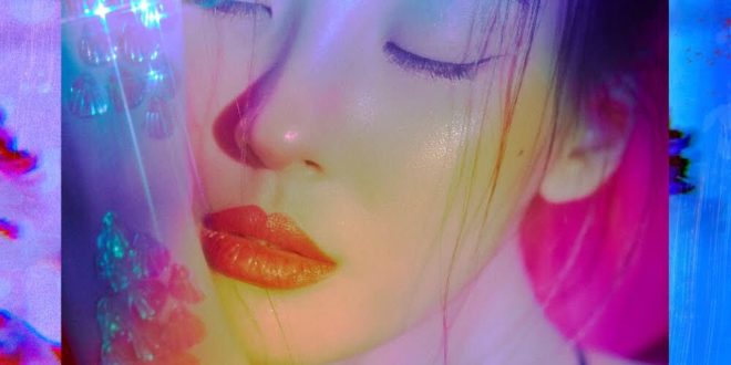 [Review] Sunmi strikes gold with driving beat and retro sound on “Siren