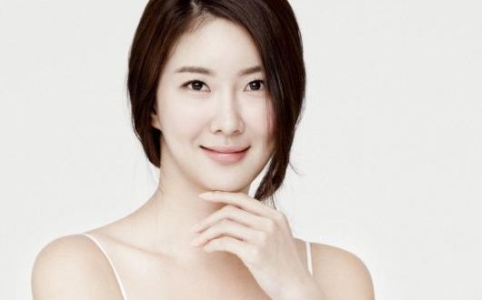 Actress Jang Mi In Ae complains about Korea providing pandemic ...