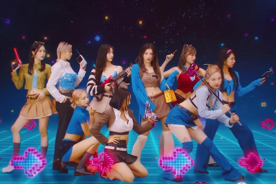  Review TWICE Walk That Walk In Playful Addicting Talk That Talk 